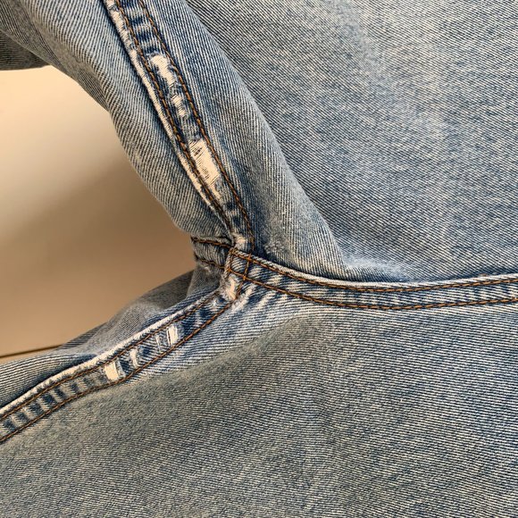 Vintage High Waisted Mom Jeans in 29 - Picture 4 of 10